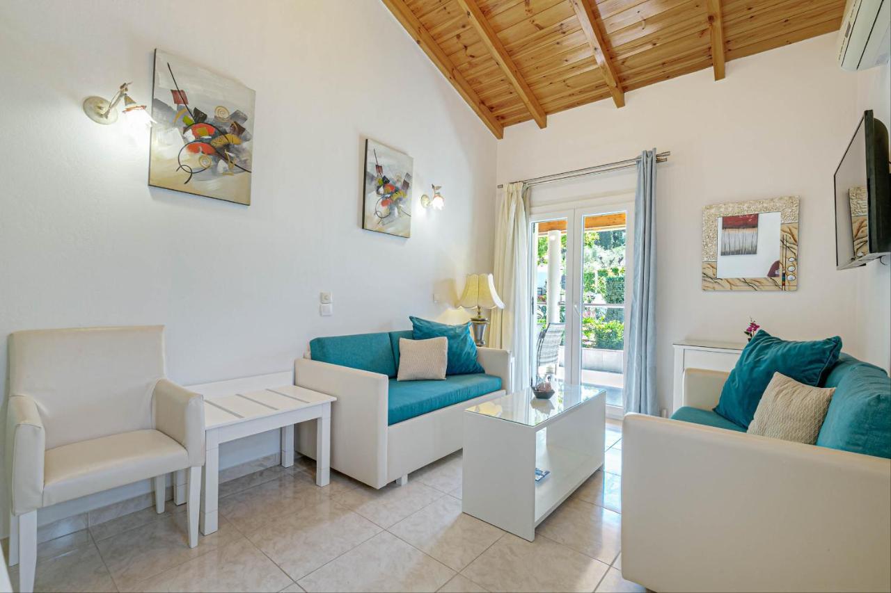 Palapart Gikas House Gouvia Exterior photo